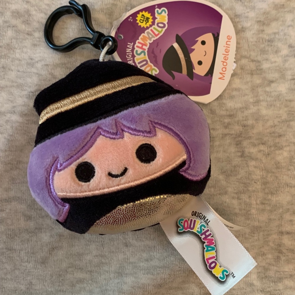 SQUISHMALLOWS MADELINE THE GOOD WITCH Clip 3.5"